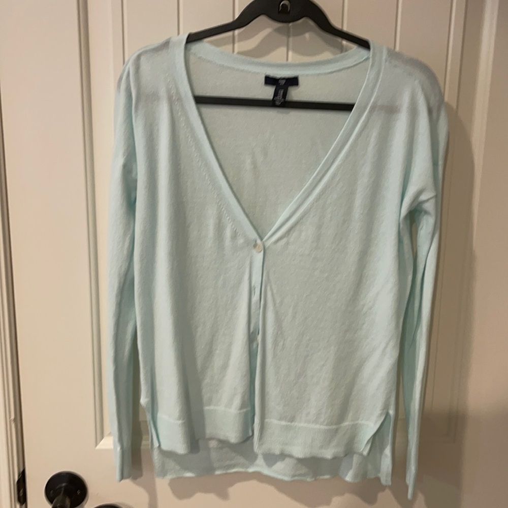 Women’s Gap light green cardigan size medium